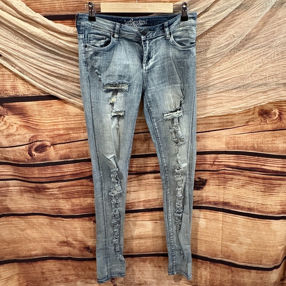 Revolt Womens Light‎ Wash Destroyed Skinny Jeans size 7
